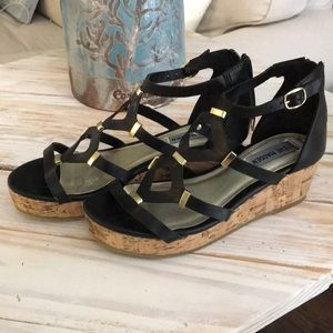 STEVE MADDEN wedged sandals